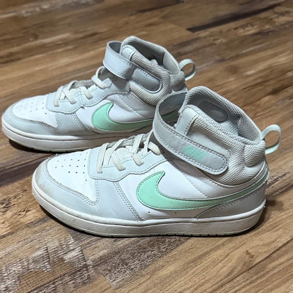 Nike Kids High-Top Sneakers in White and Mint